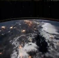 Uzay istasyonundan çekilen ve atmosferdeki hava olaylarının çok güzel olarak gözlendiği harika video...